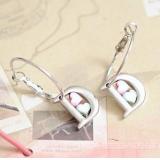 D heart-shaped ear...