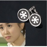 Round snowflake ea...